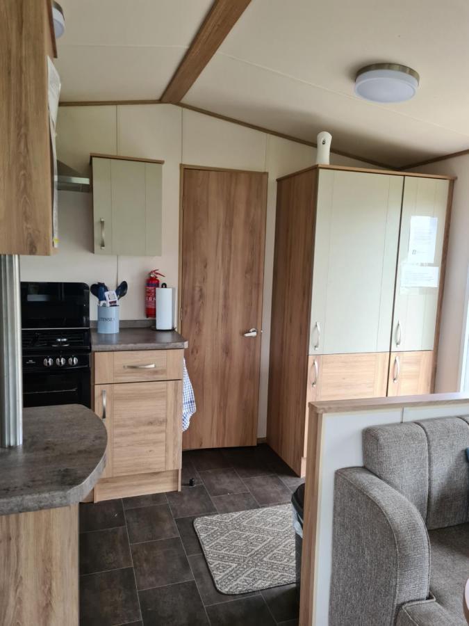 Hot Tub Hols 3 Bed Caravan At 42 Kingfisher Court Tattershall Bagian luar foto